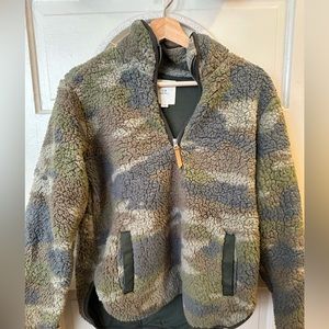 Thread + Supply Fleece green camo pullover.  XS